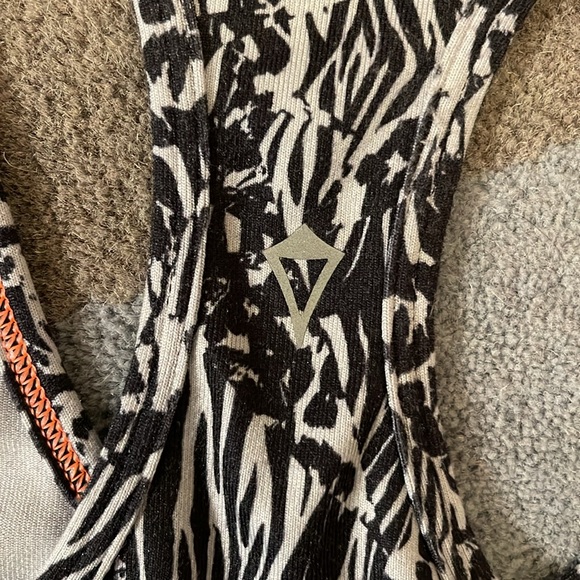 Ivivva Racerback Tank Top - Picture 4 of 4